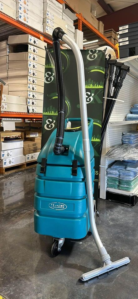 Refurbished  Tennant Wet/ Dry Vacuum